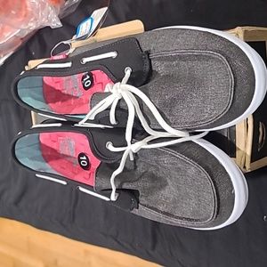 New vans women chaufette comfort boating shoes